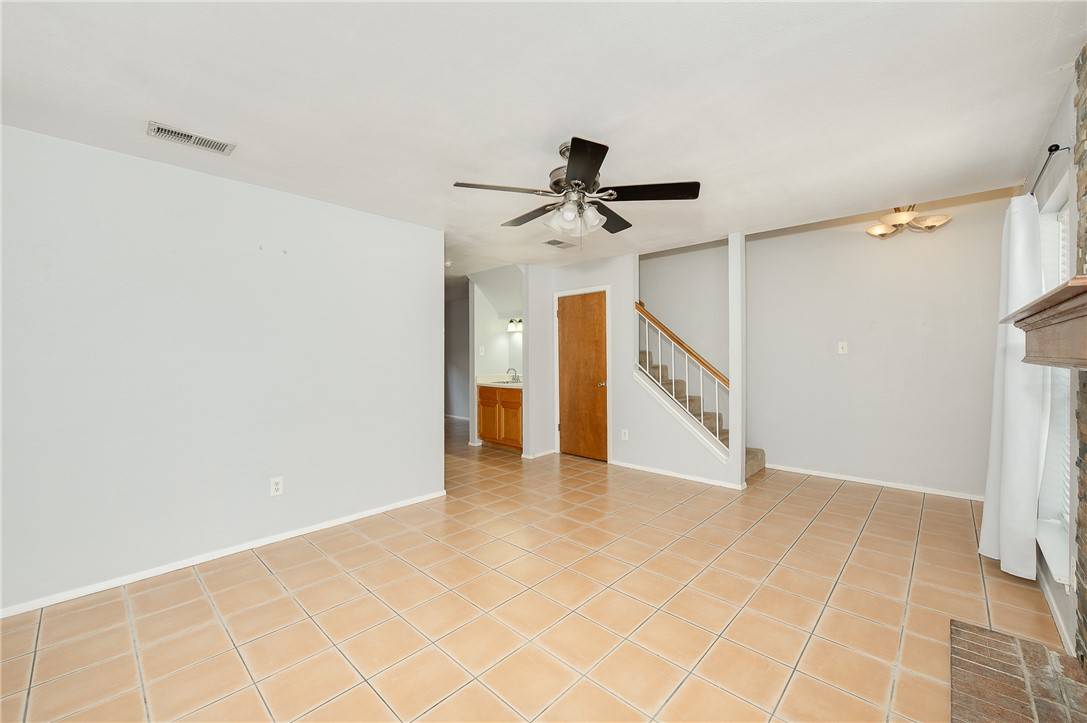 College Station, TX 77840,1904 Dartmouth ST #C5