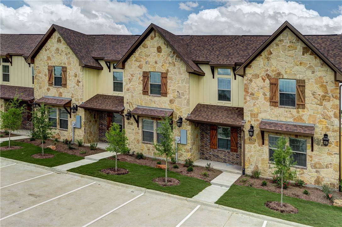 College Station, TX 77845,3216 Travis Cole AVE