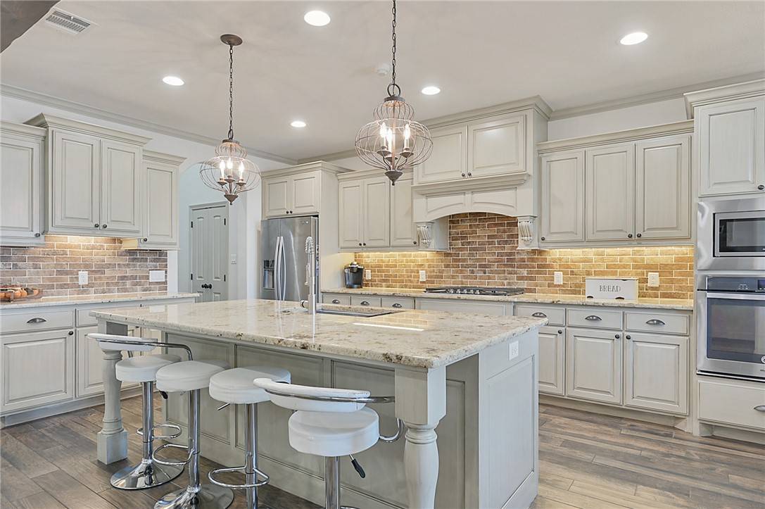 College Station, TX 77845,4111 Downton Abbey AVE