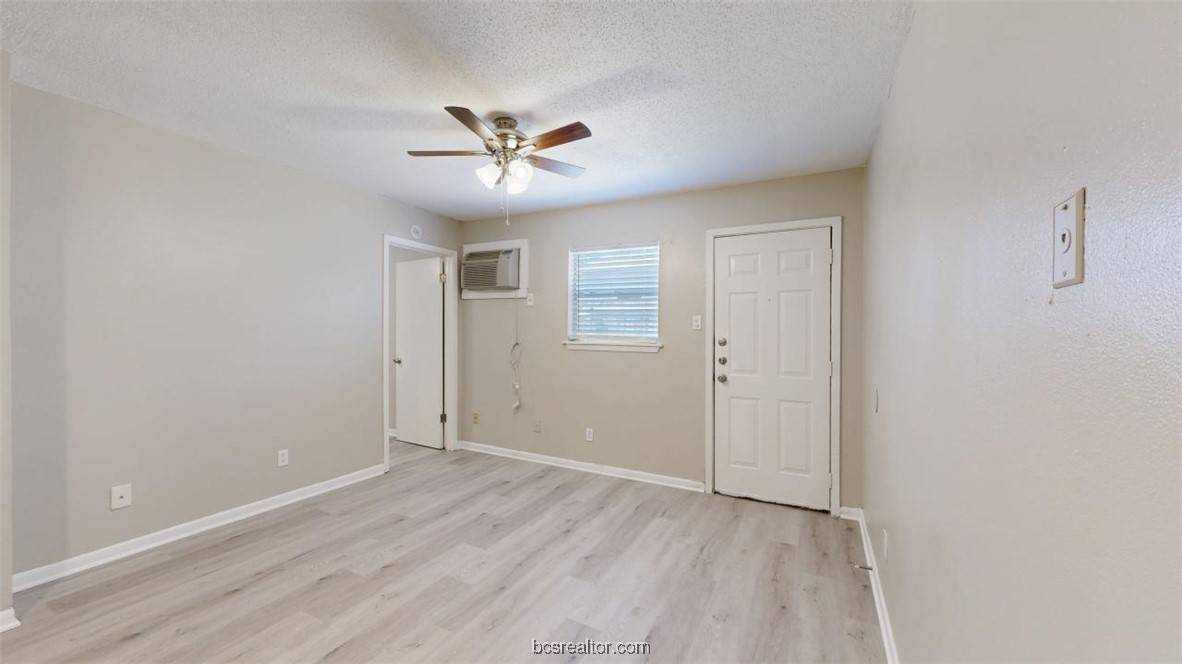 Bryan, TX 77801,500 Foch ST #12