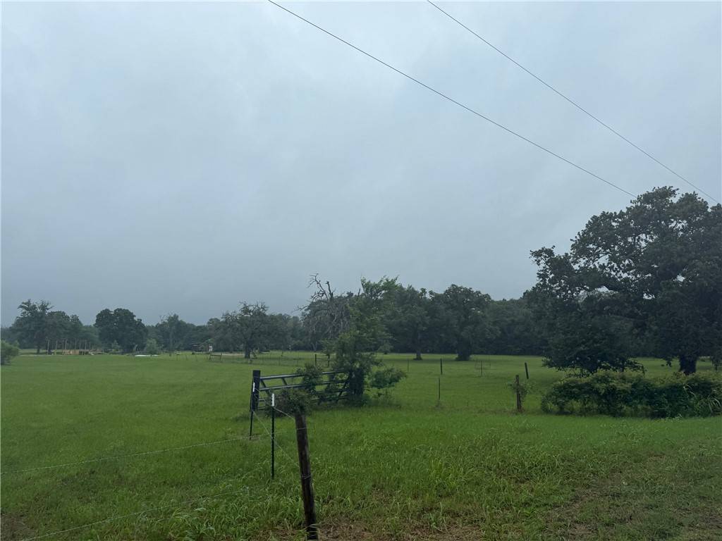 Hearne, TX 77859,9123 Templeton RD