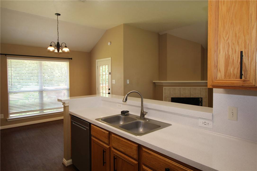 College Station, TX 77845,402 Pronghorn LOOP