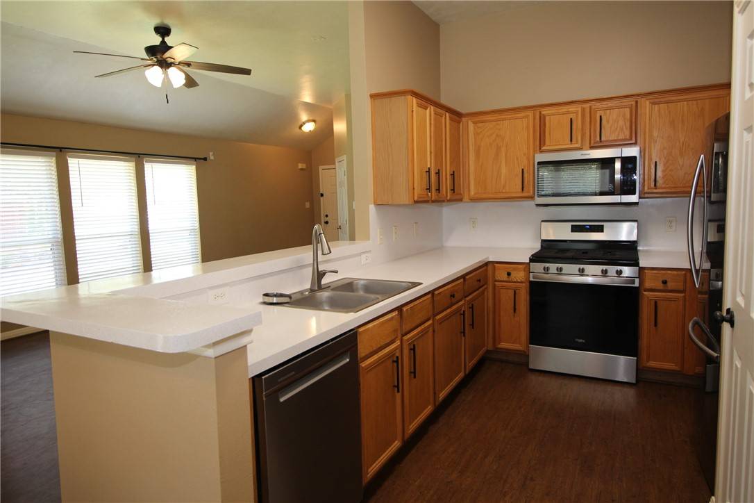 College Station, TX 77845,402 Pronghorn LOOP