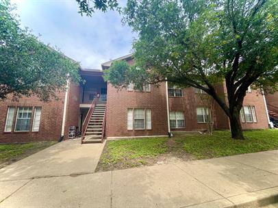 College Station, TX 77845,907 Balcones DR #112