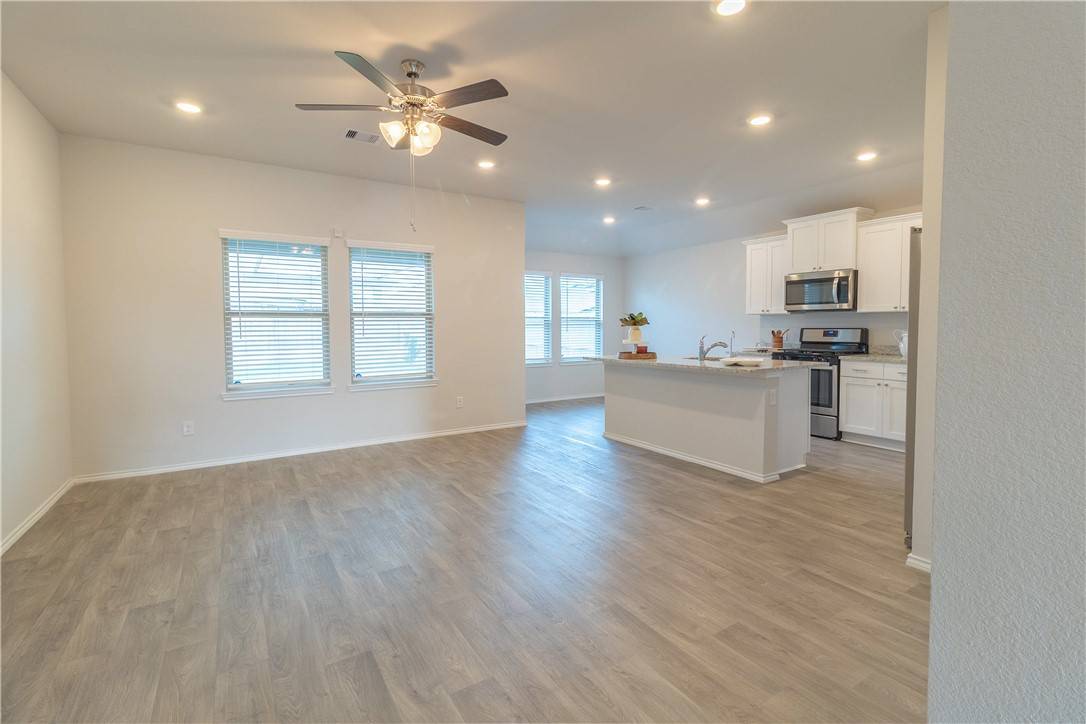 Navasota, TX 77868,2415 Mulligan LN
