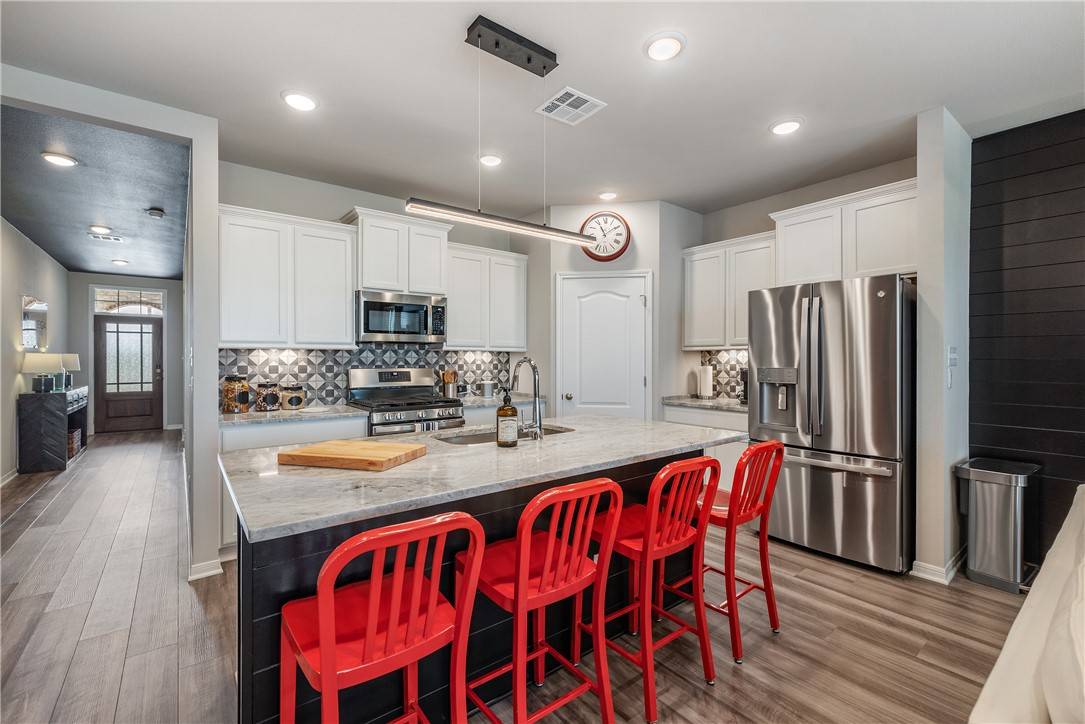 College Station, TX 77845,1236 Patriot DR