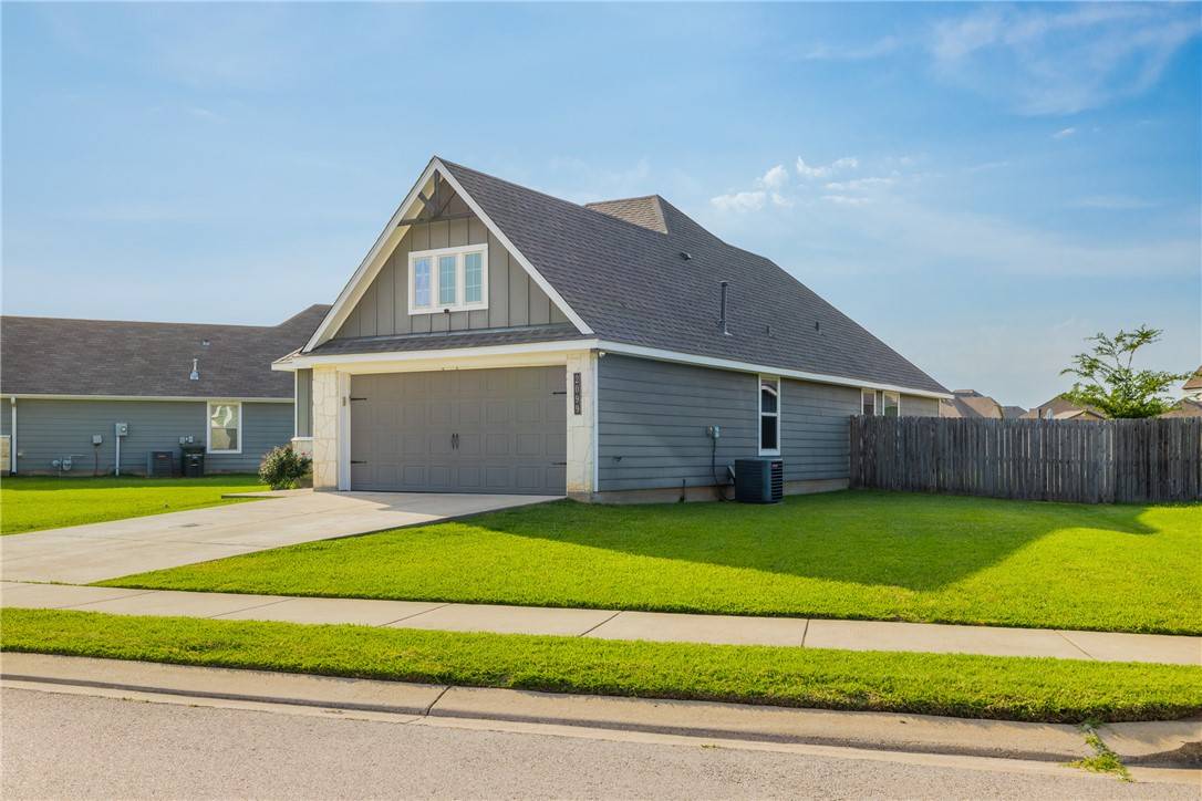 Bryan, TX 77808,2099 Positano LOOP