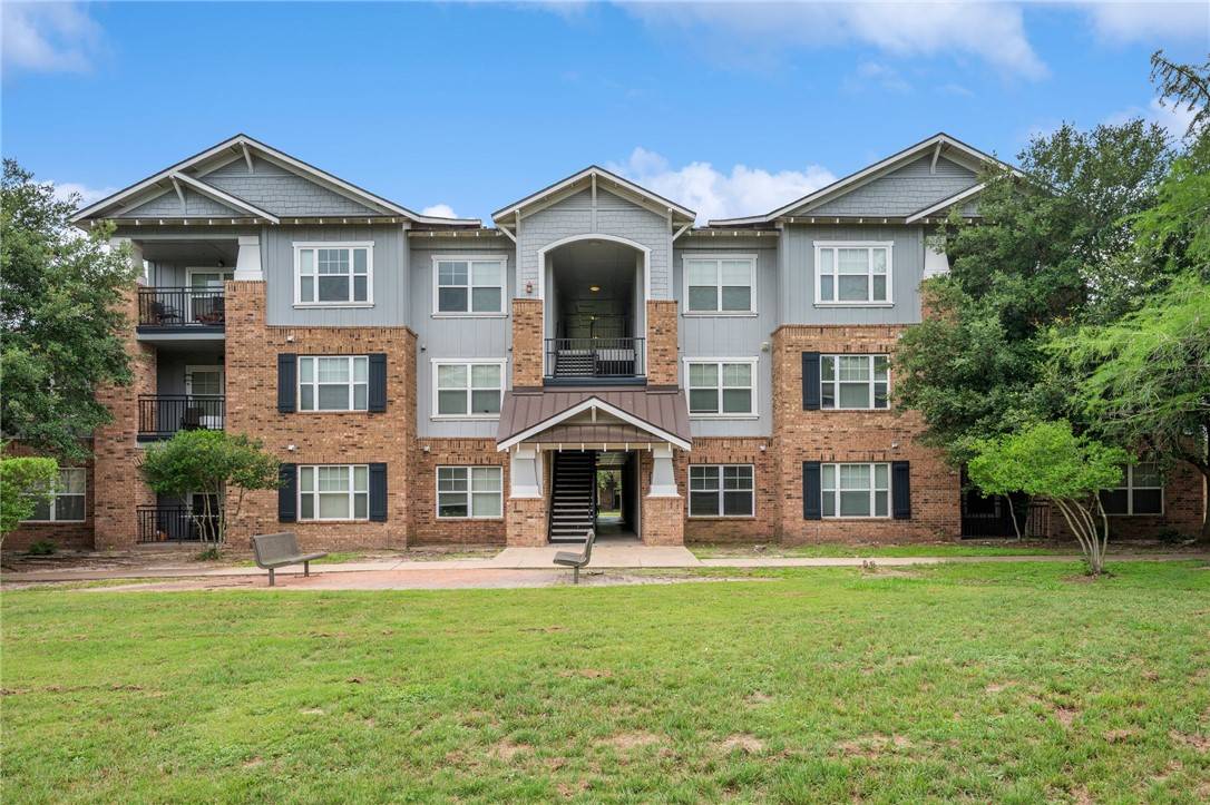 College Station, TX 77840,1725 Harvey Mitchell Pkwy S #2433