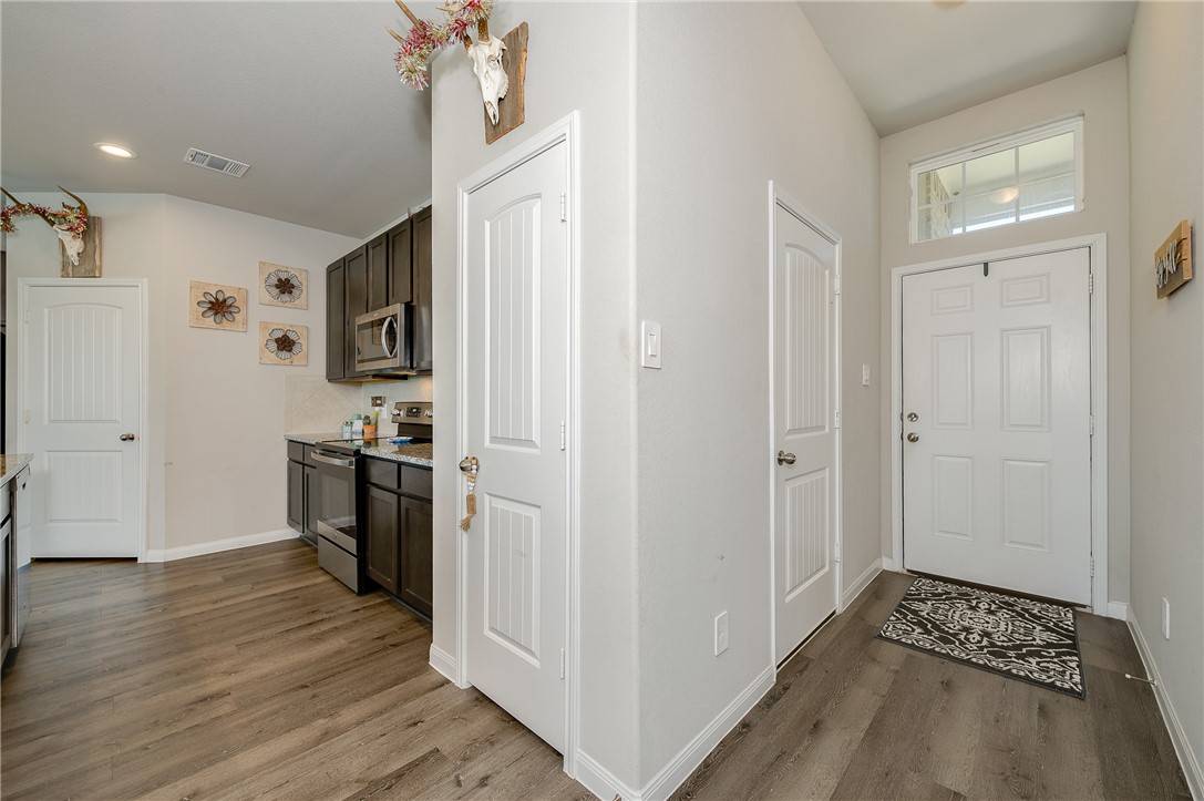 Bryan, TX 77807,5766 Cerrillos DR