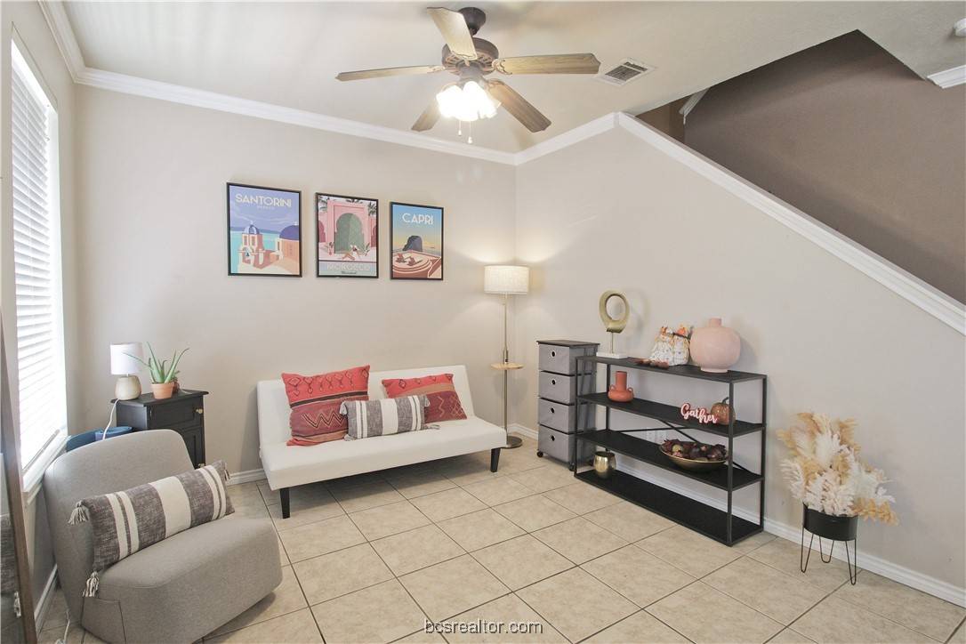 College Station, TX 77840,202 Forest DR