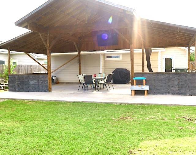 Bryan, TX 77801,1931 Basil CT
