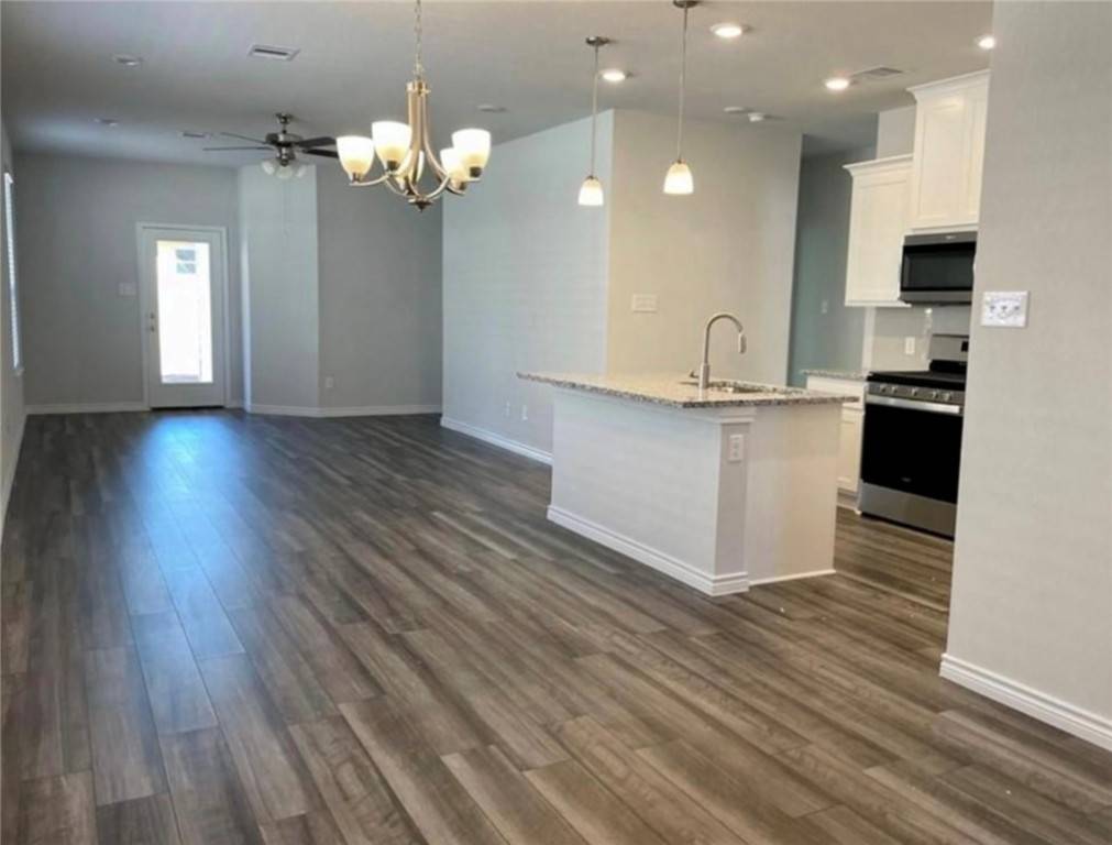 College Station, TX 77845,807 Mineral Wells LN