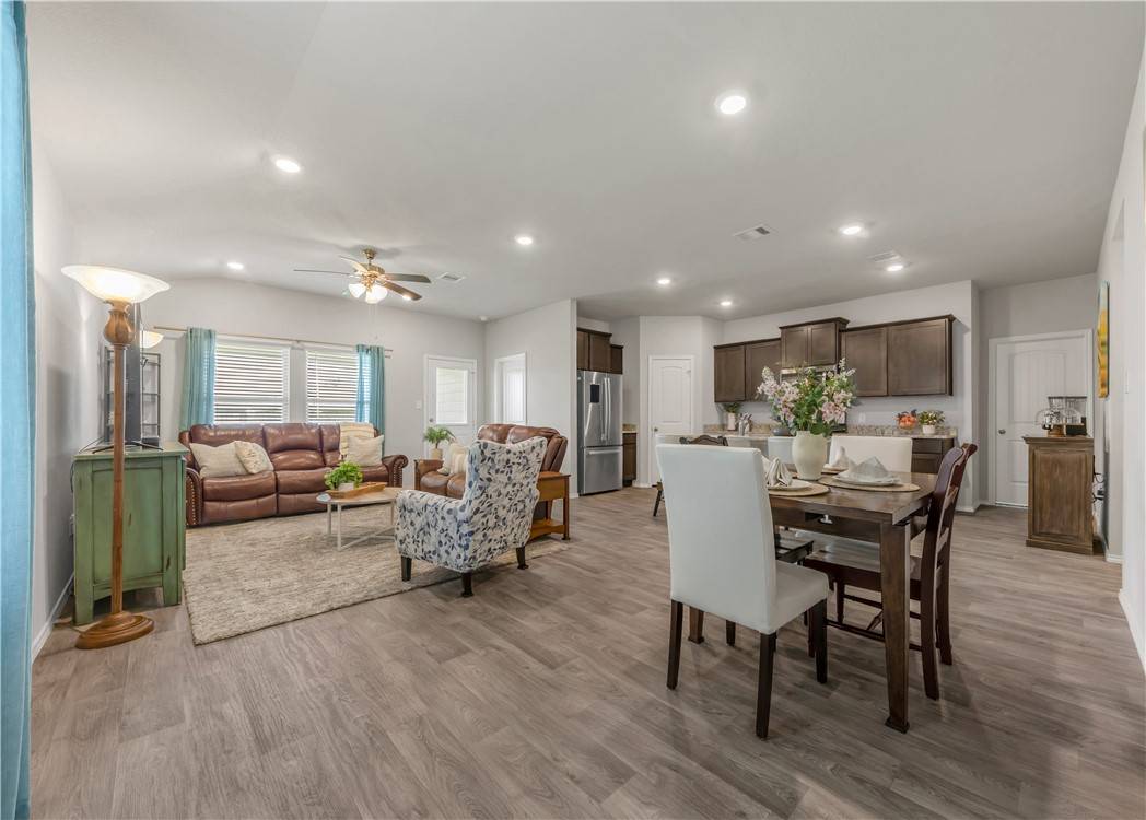 Navasota, TX 77868,2412 Divot LN