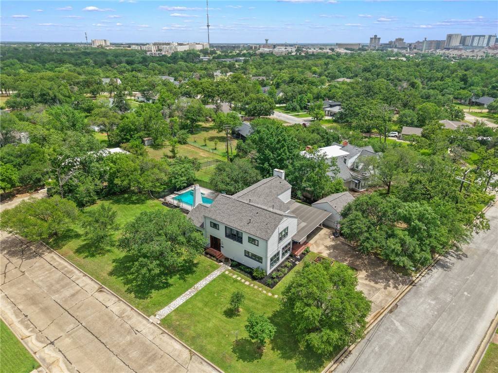 Bryan, TX 77801,301 Hensel AVE