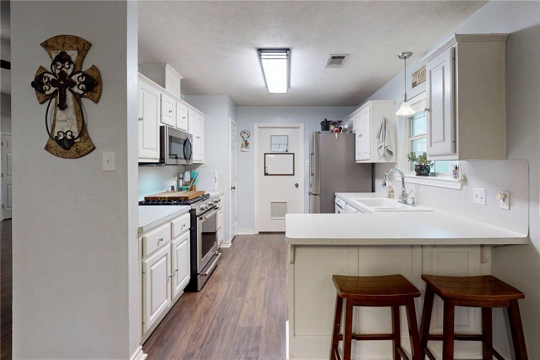 College Station, TX 77845,3960 Windfree DR