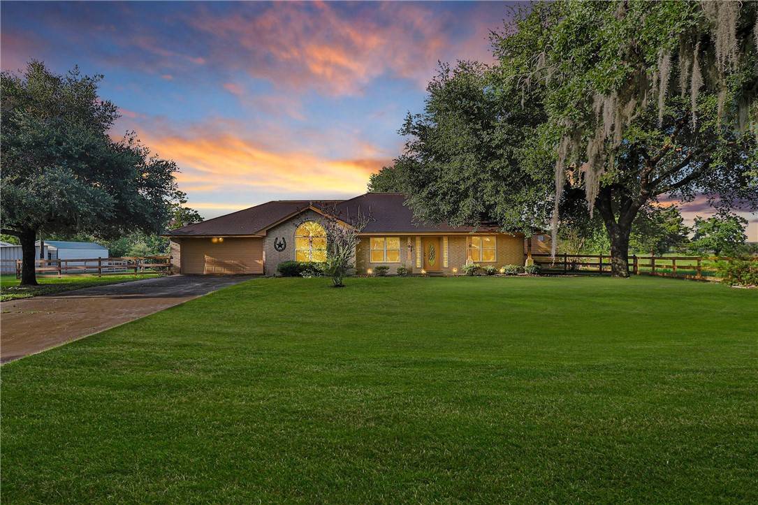 Plantersville, TX 77363,8424 County Road 202