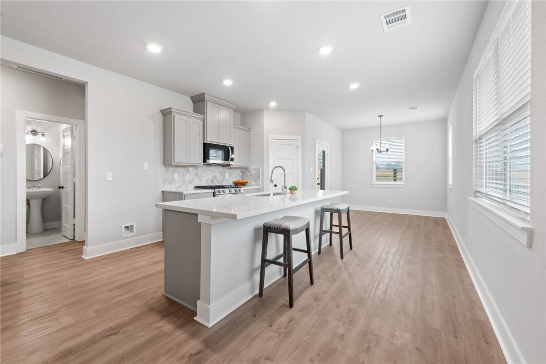 College Station, TX 77845,913 Fork Court