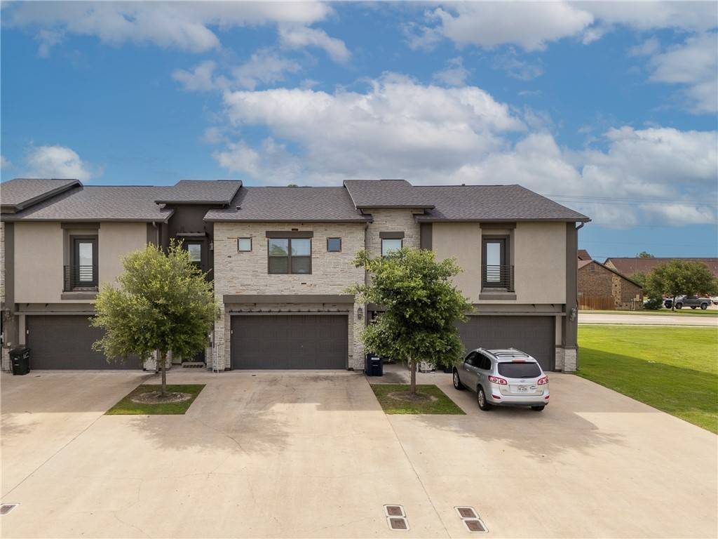 College Station, TX 77845,2911 Papa Bear DR