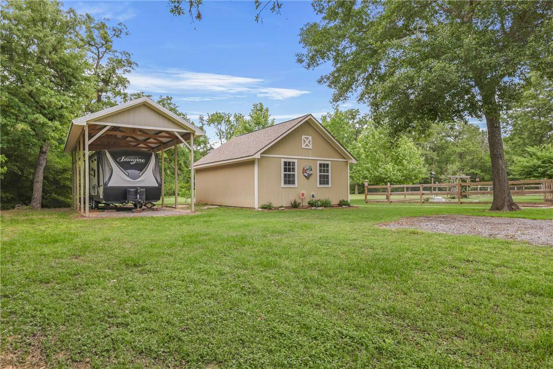 North Zulch, TX 77872,4422 Quiet Waters