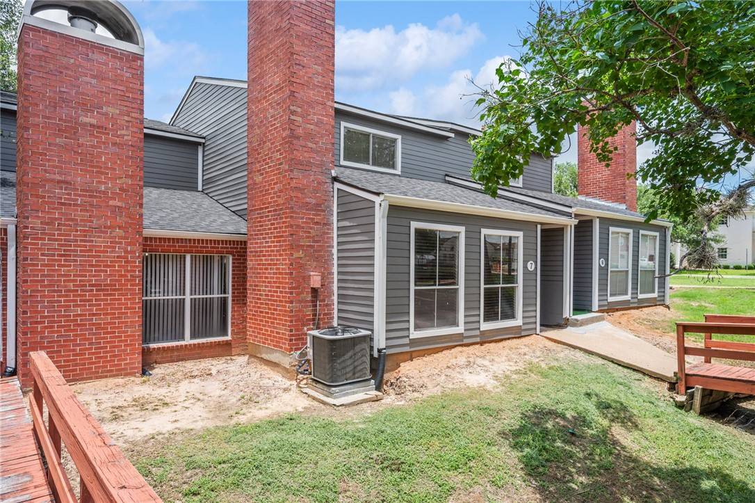 College Station, TX 77840,1500 Olympia WAY #7