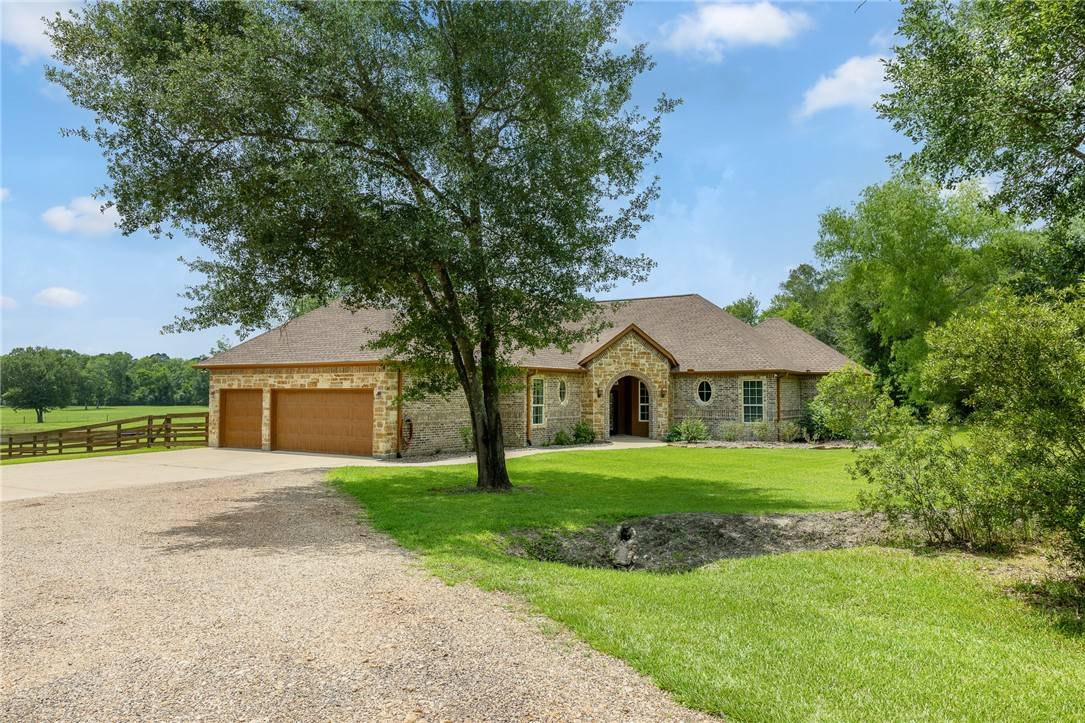 Bellville, TX 77418,533 Meadow Creek RD