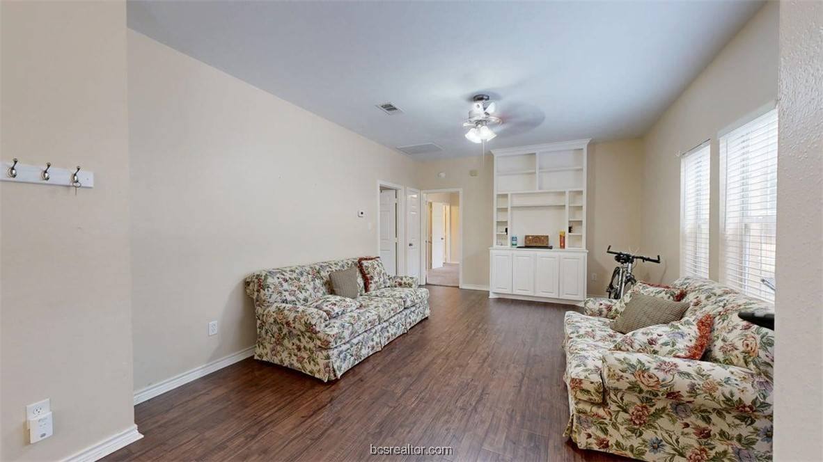College Station, TX 77840,609 Townplace DR