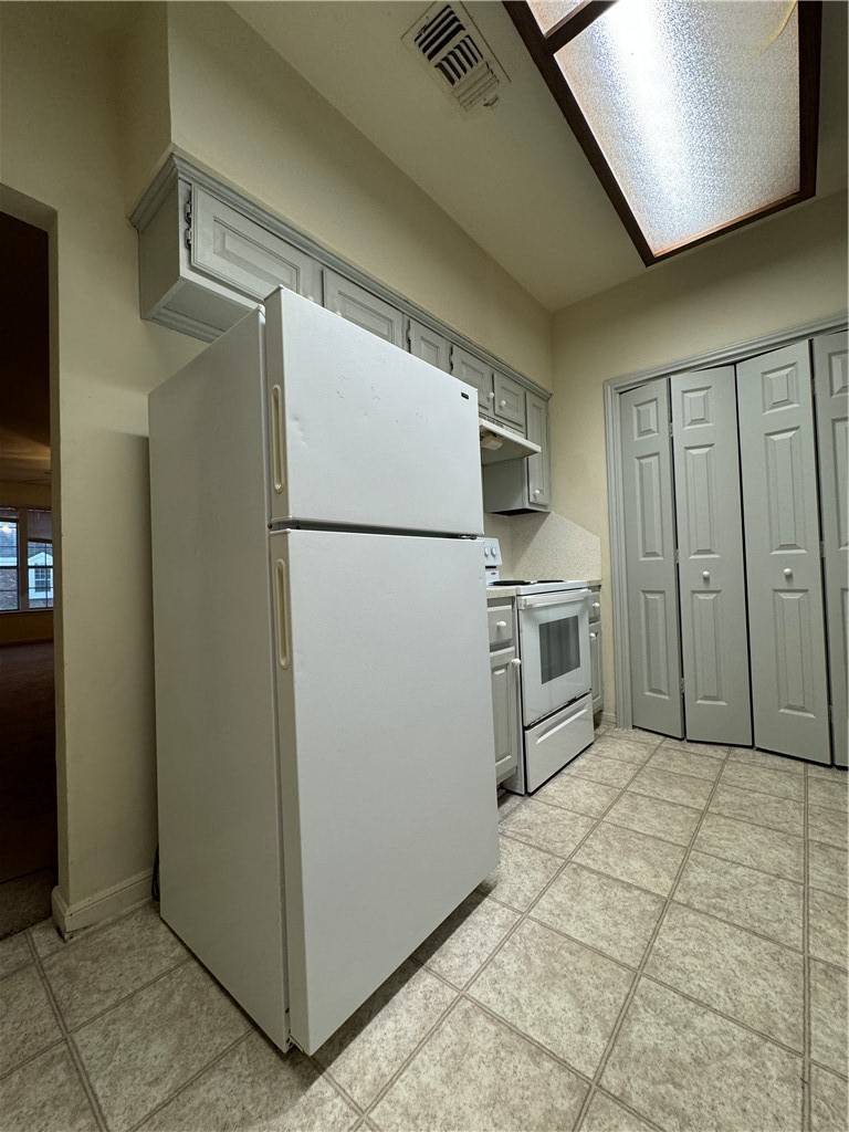College Station, TX 77840,400 Nagle ST #304