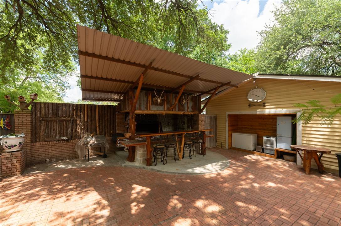 Hearne, TX 77859,1004 S Magnolia ST