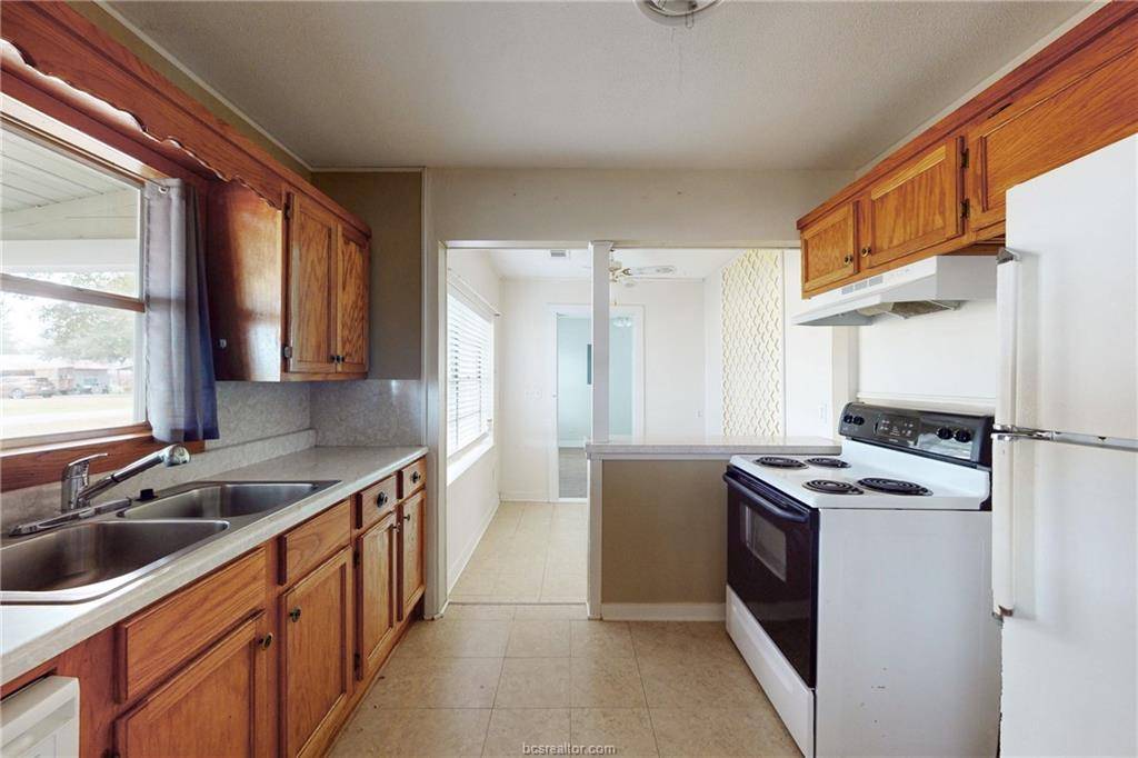Somerville, TX 77879,105 Fojt ST