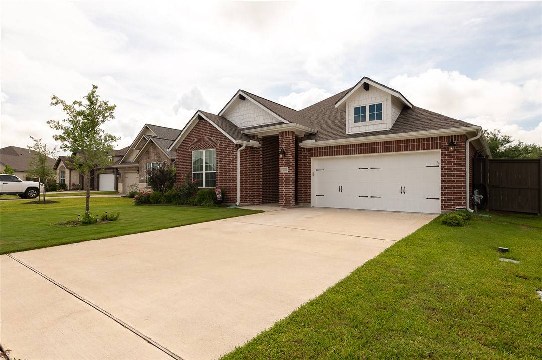 Bryan, TX 77802,5156 Maroon Creek DR