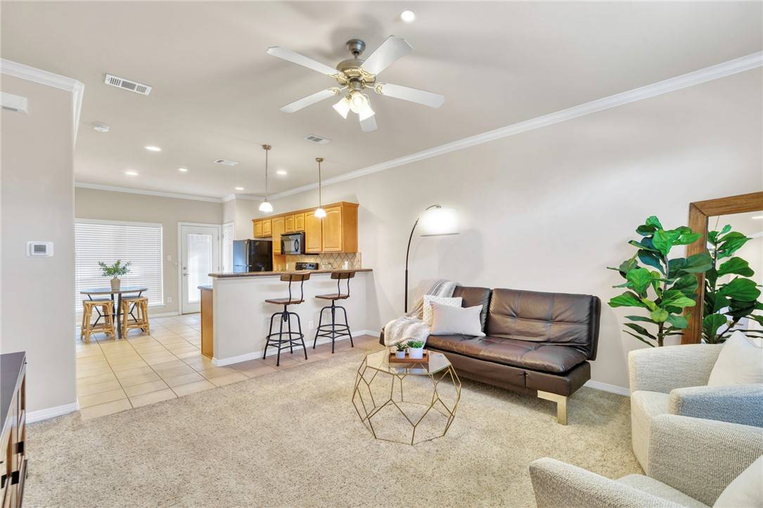 College Station, TX 77840,305 Holleman DR E #1105