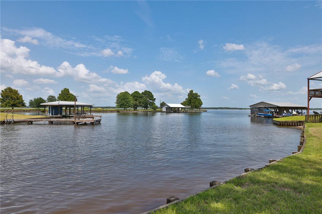 Thornton, TX 76687,20559 Red Bud CT