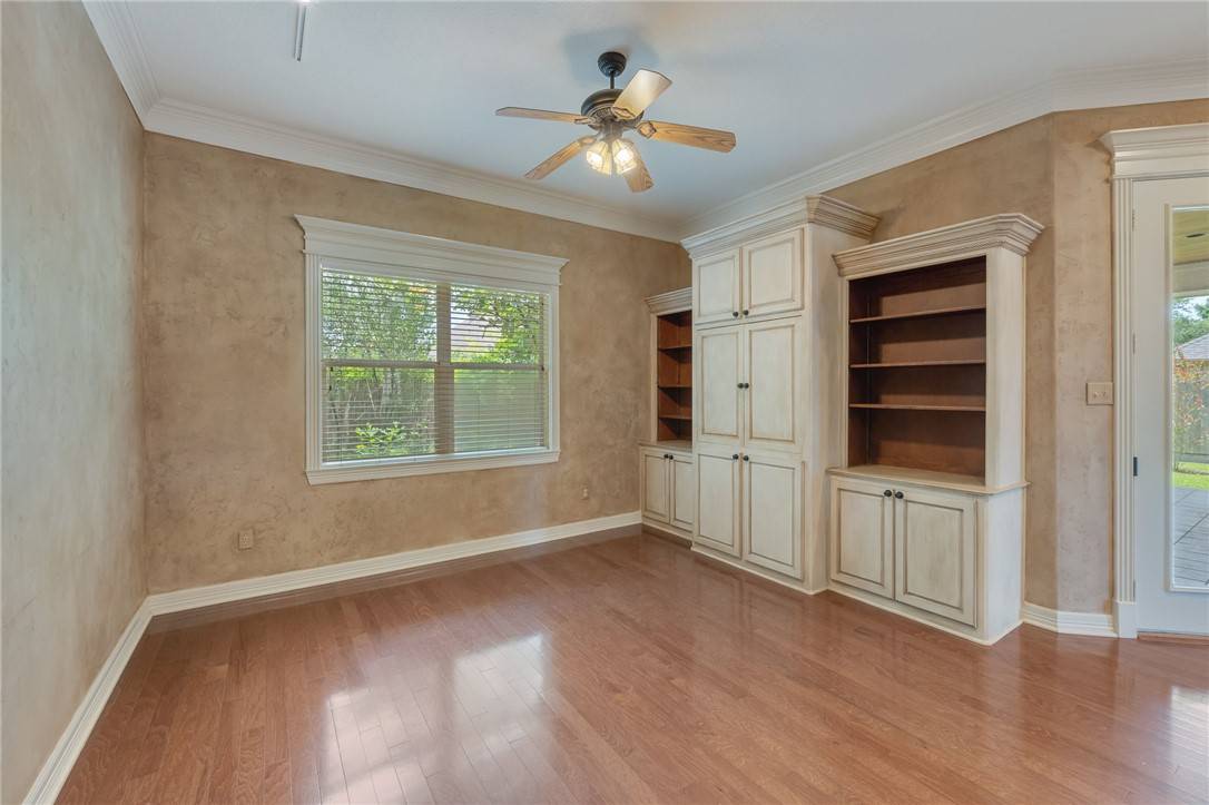 College Station, TX 77845,5111 Sycamore Hills DR