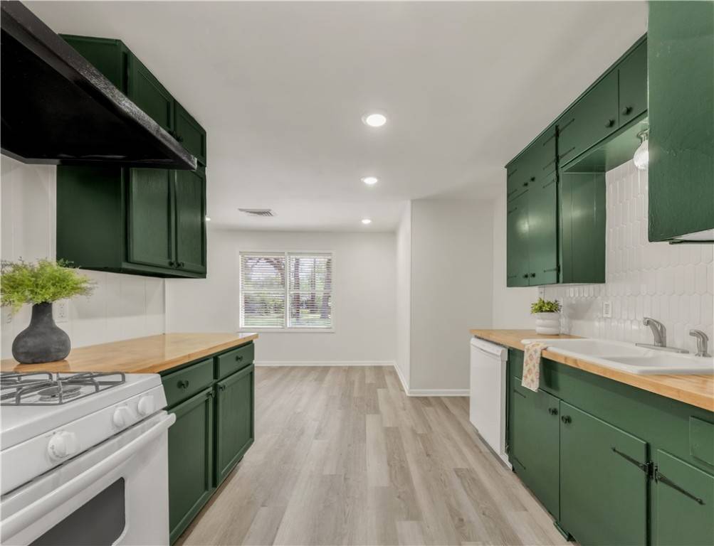 Bryan, TX 77802,2605 Morris LN