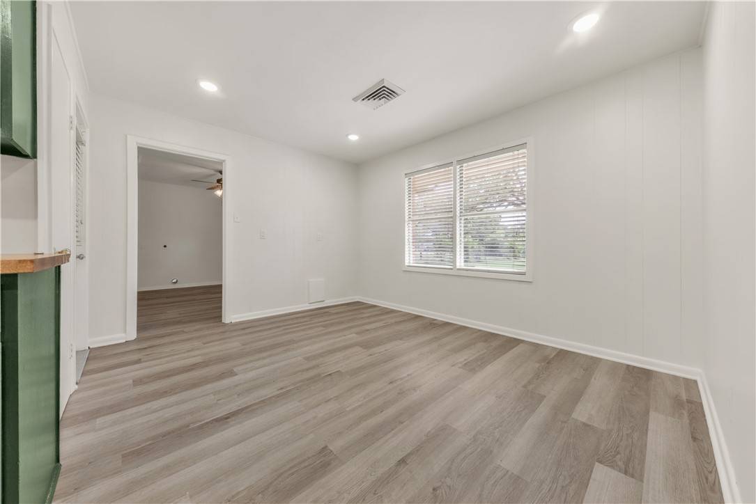 Bryan, TX 77802,2605 Morris LN