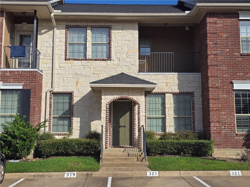 College Station, TX 77840,321 Forest DR