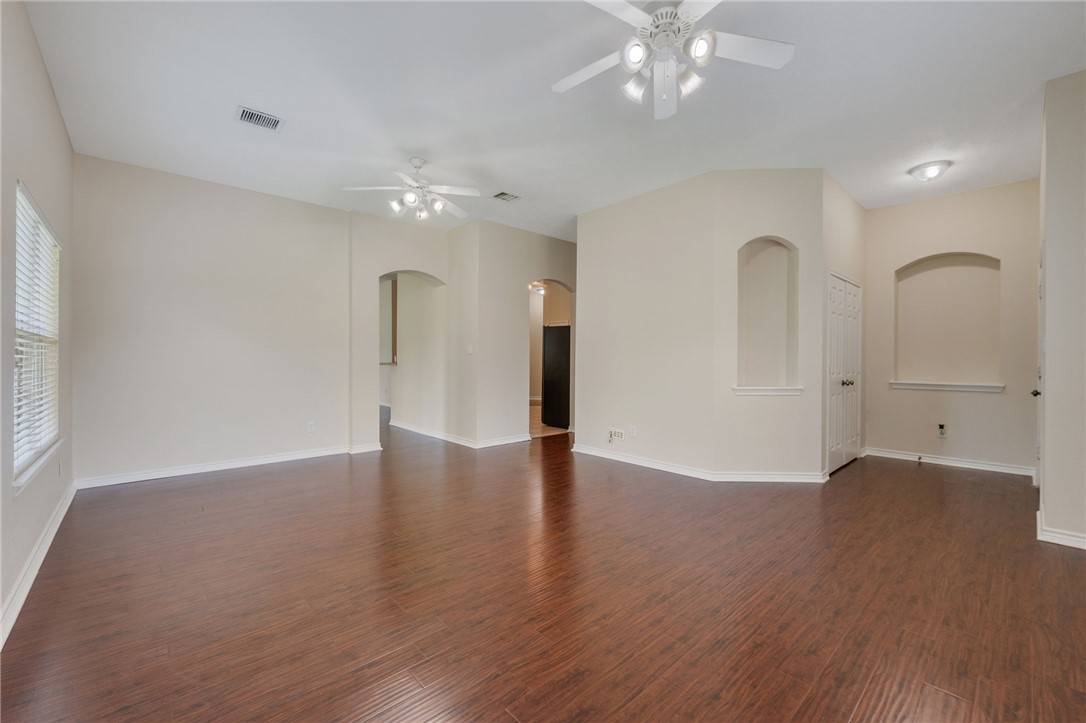 Bryan, TX 77807,2703 Lynnwood CT