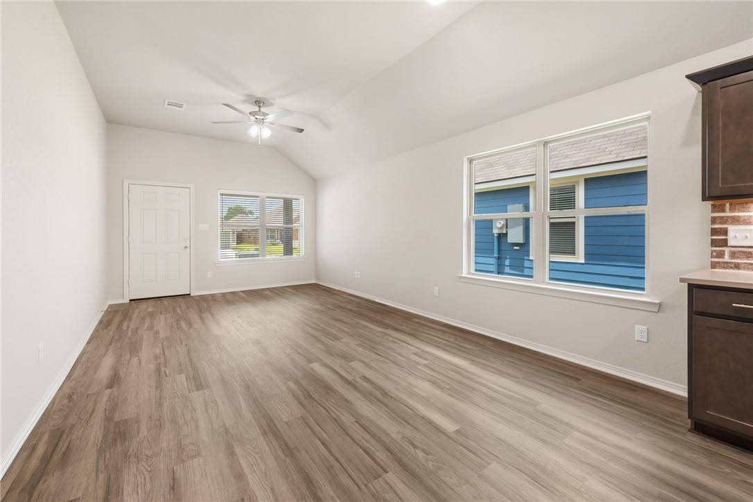 Navasota, TX 77868,1204 Highgarden DR