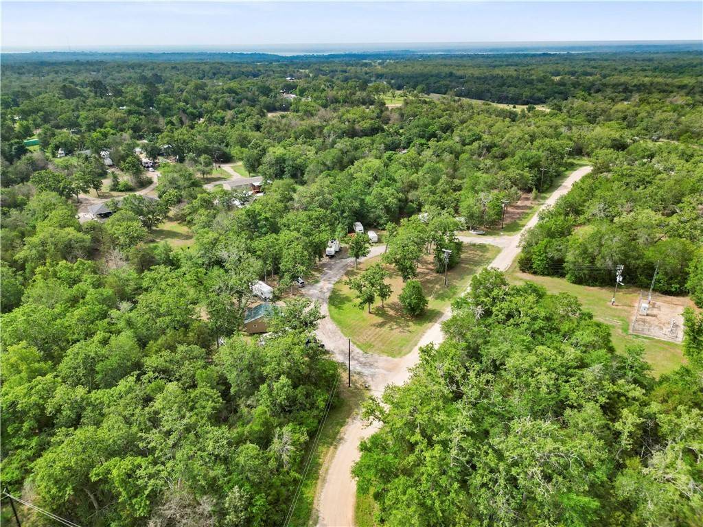 Somerville, TX 77879,108 Deer Trail