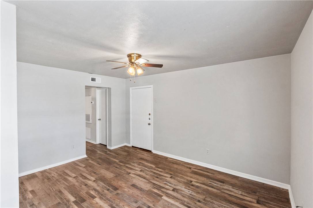 Bryan, TX 77801,2808 Cypress Bend CIR #C