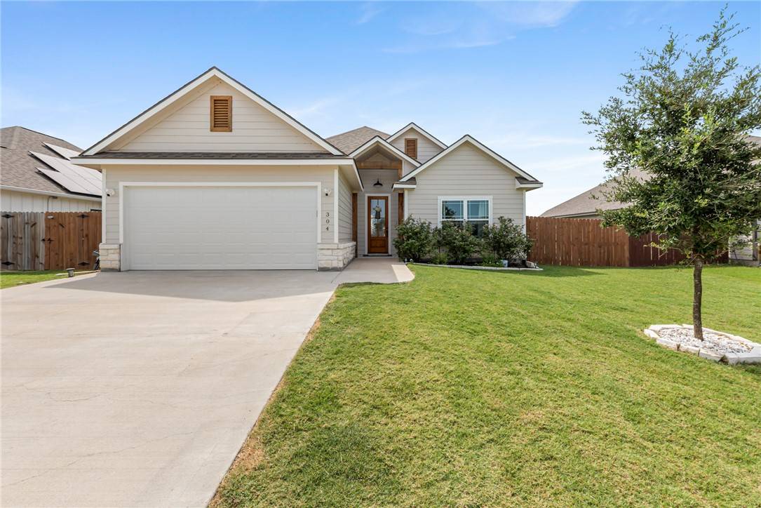 Snook, TX 77878,304 Brazos Bend