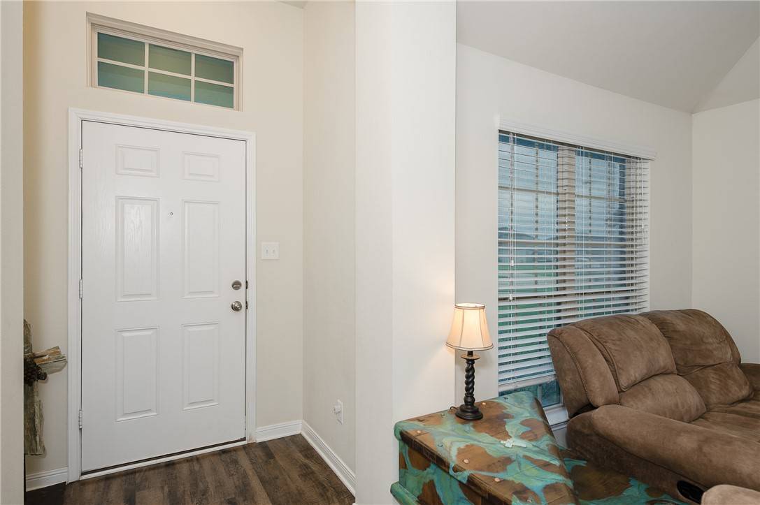 Navasota, TX 77868,817 Mockingbird ST