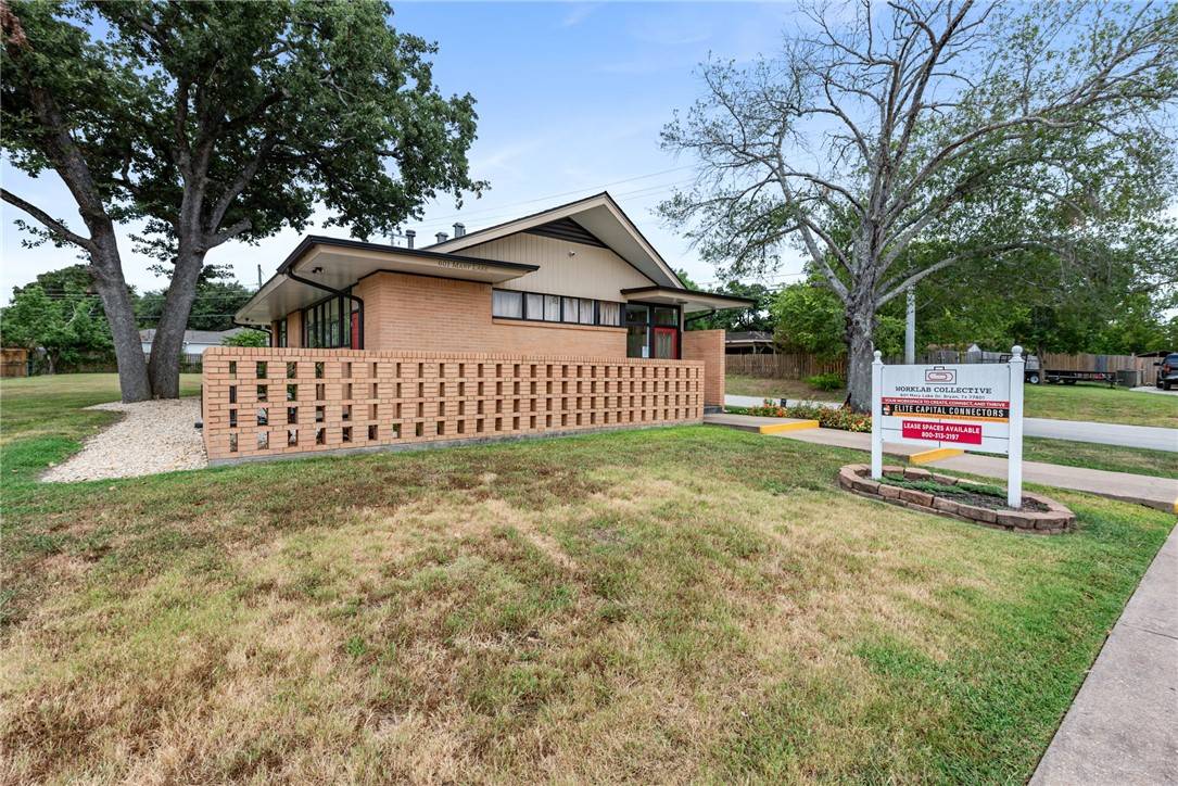 Bryan, TX 77801,601 Mary Lake DR