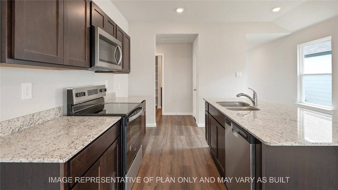 College Station, TX 77845,896 Kickapoo LN