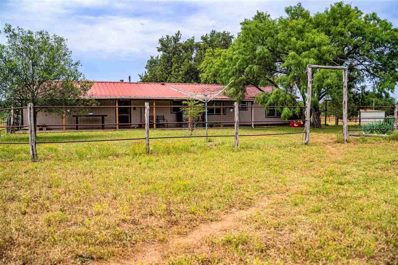 Llano, TX 78643,284 County Road 116