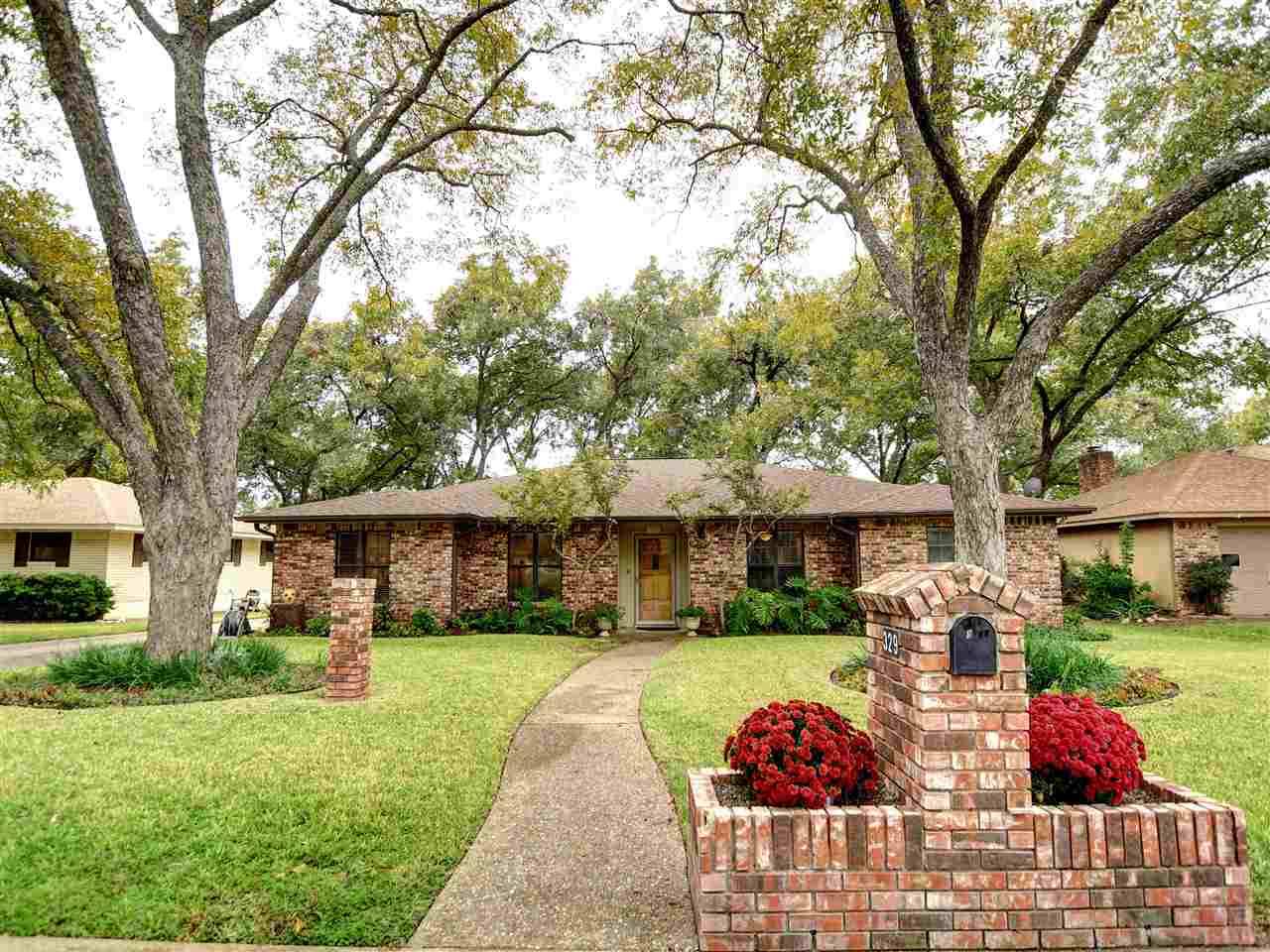 Meadowlakes, TX 78654,329 San Saba ST