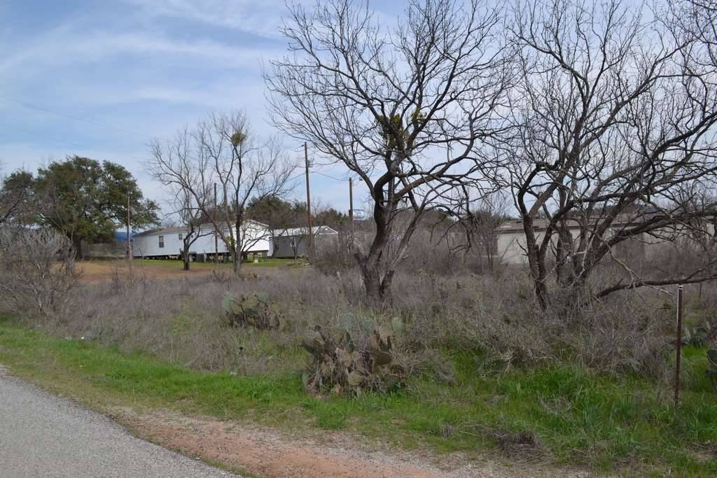 Kingsland, TX 78639-0082,238-239 Granite DR