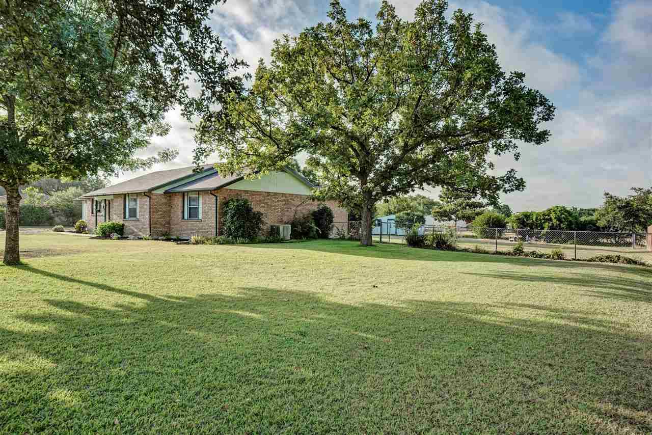 Burnet, TX 78644,303 Cardinal LN