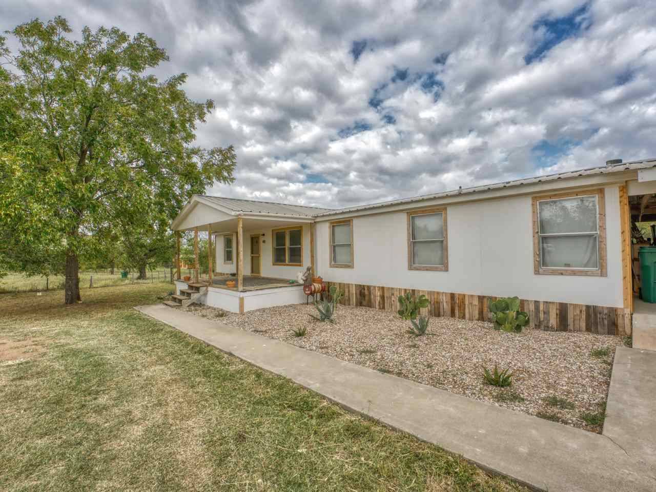 Llano, TX 78643,401 W Granite ST