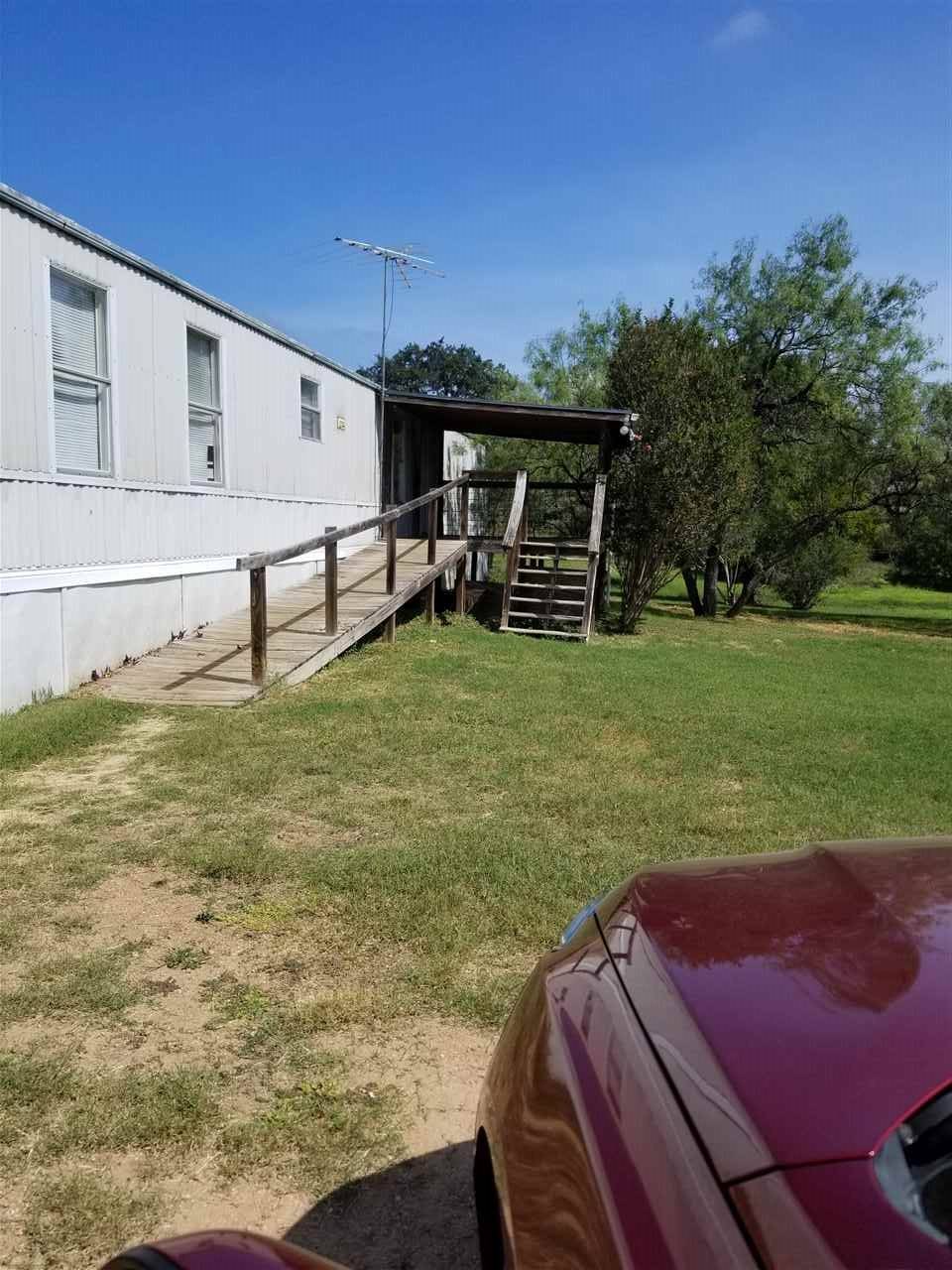 Kingsland, TX 78639,203 Cindy LN